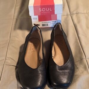 SOUL Naturalizer Black Leather Slip-On Flats